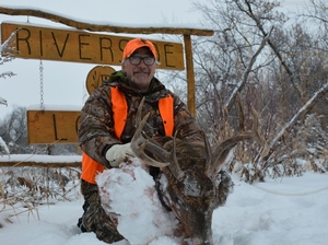 Big Manitoba bucks